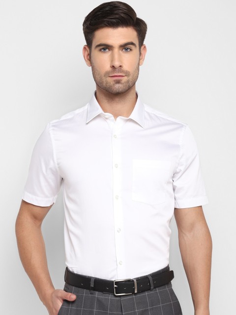 

Turtle Men White Opaque Cotton Formal Shirt