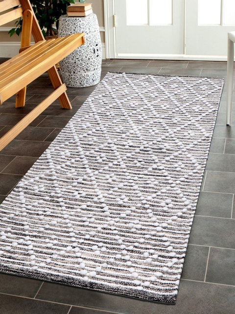 

KICA Black & White Geometric Pure Cotton Rectangular Dhurrie