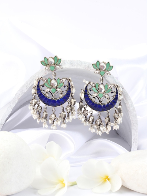 

SANGEETA BOOCHRA Silver-Toned & Green Contemporary Chandbalis Earrings