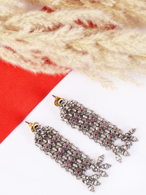

SANGEETA BOOCHRA Silver-Toned Contemporary Drop Earrings