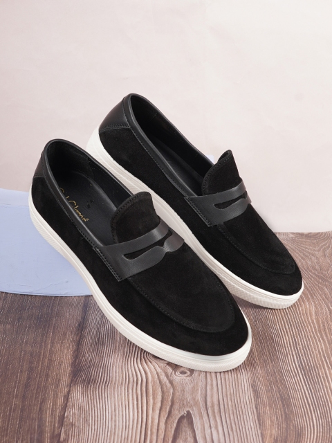 

Get Glamr Men Black Suede Slip-On Sneakers