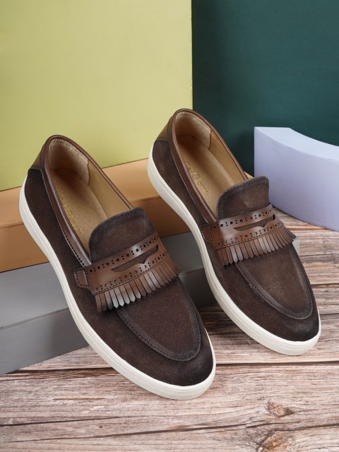 

Get Glamr Men Brown Handmade Suede Loafers
