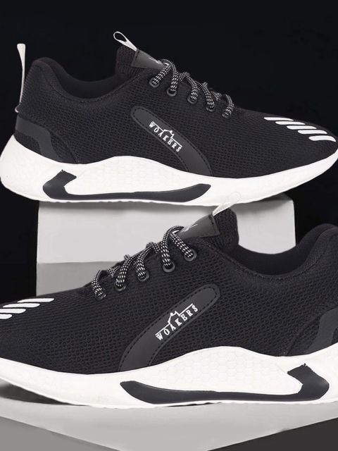

Woakers Men Black & White Colourblocked Sneakers