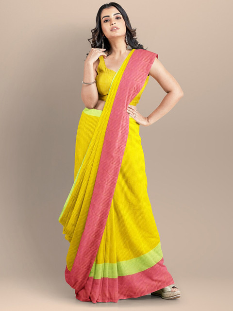 

BharatSthali Yellow & Red Silk Cotton Sambalpuri Saree