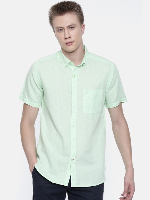 

Classic Polo Men Green Slim Fit Opaque Cotton Casual Shirt