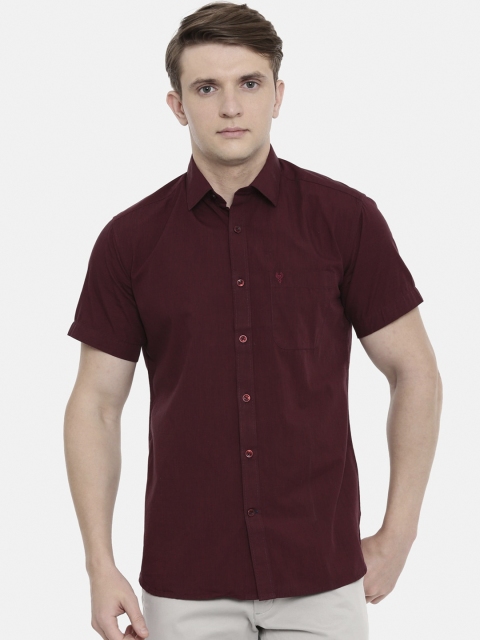 

Classic Polo Men Maroon Slim Fit Opaque Cotton Casual Shirt