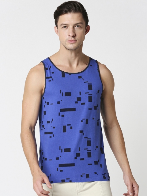 

Bewakoof Men Blue & Black Printed Cotton Tshirt