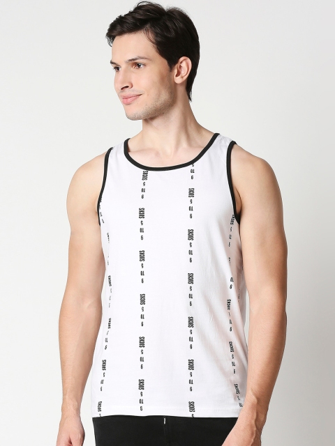 

Bewakoof Men White & Black Printed Cotton Tshirt
