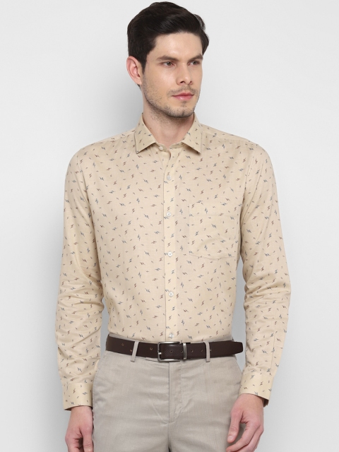 

Turtle Men Beige Slim Fit Floral Opaque Printed Formal Shirt