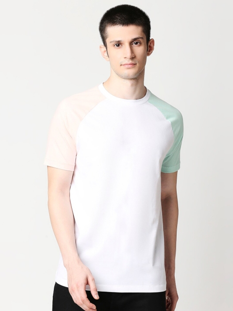 

Bewakoof Men White & Green Colourblocked Cotton T-shirt