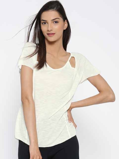 

Vero Moda Women White Solid Regular Top