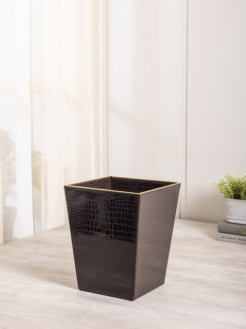 

Pure Home and Living Brown & Gold-Colored Textured Marco Dustbin