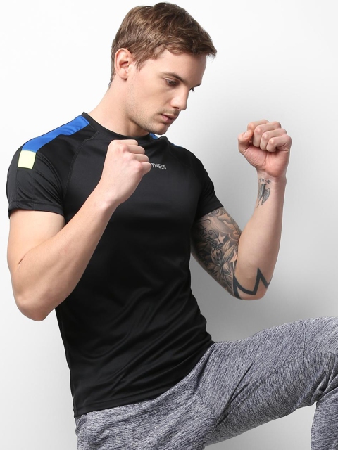 

rock it Men Black T-shirt