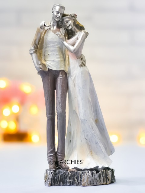 

Archies Silver-Toned & White Premium Romantic Lovers Statue Showpiece