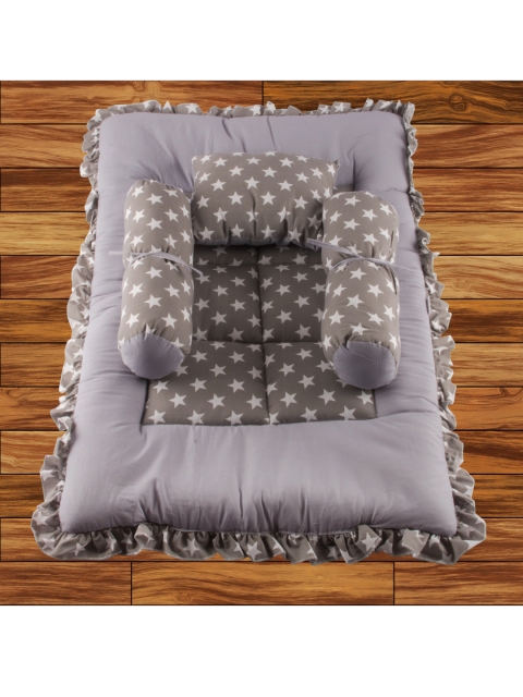 

mittenbooty Kids Grey & White Printed Quilt Bed Set With Frill Detail