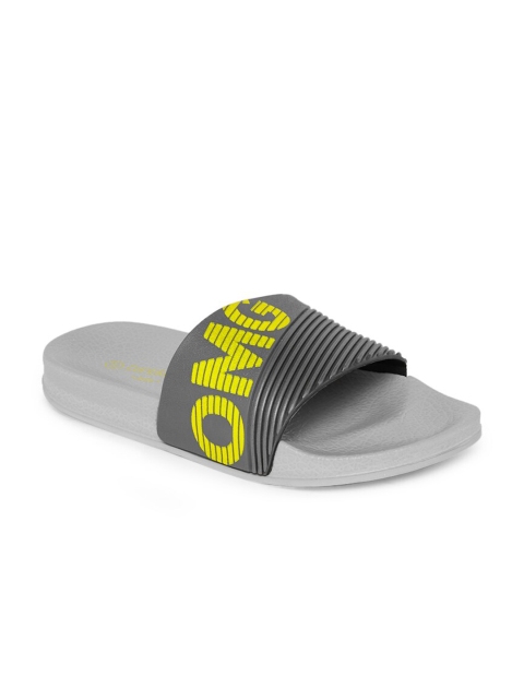 

Pantaloons Junior Boys Grey & Yellow Printed Sliders