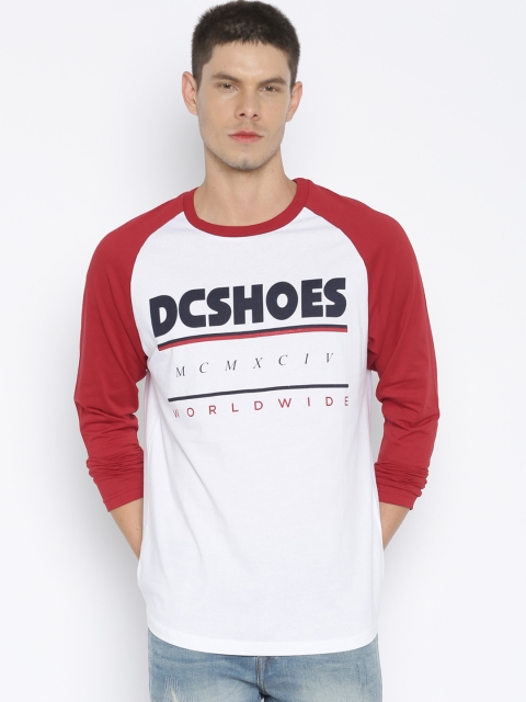 

DC Men White Printed Round Neck T-shirt