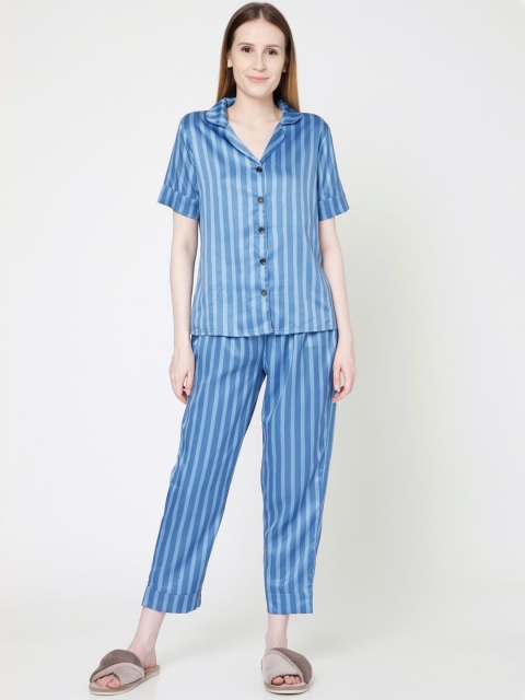 

Smarty Pants Women Blue & Turquoise Blue Printed Night suit