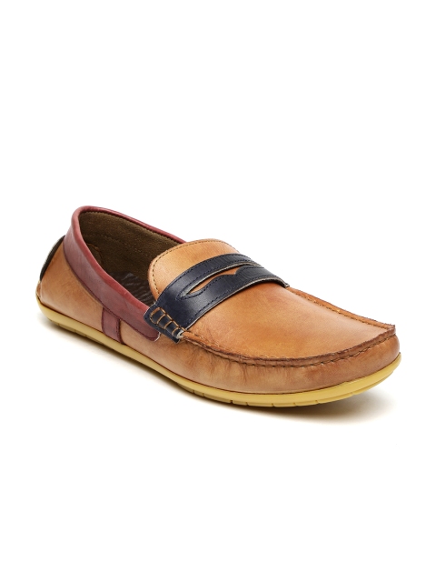 

Knotty Derby Men Tan Solid Regular Loafers