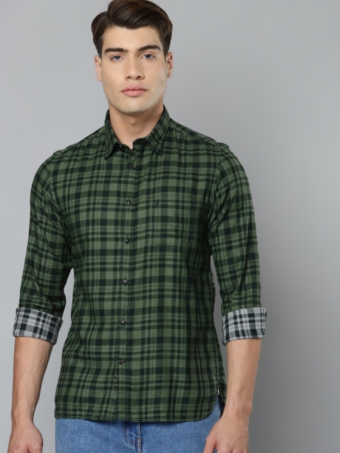 

Indian Terrain Men Olive Green Pure Cotton Chiseled Fit Checked Casual Shirt