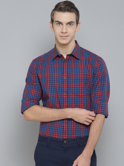 

Indian Terrain Men Blue & Red Pure Cotton Slim Fit Checked Casual Shirt