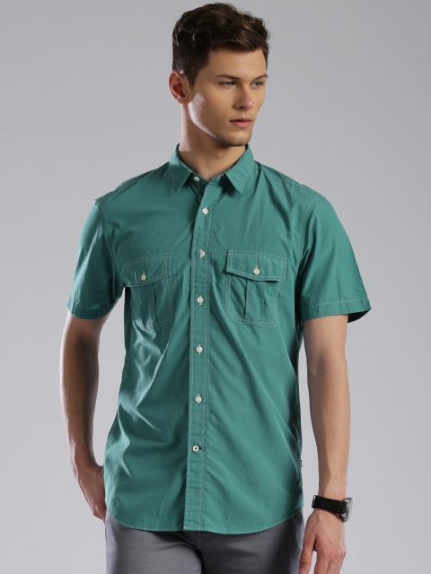 

Nautica Men Green Solid Casual Shirt