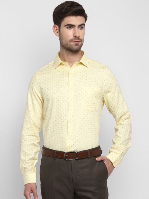 

Turtle Men Yellow Slim Fit Opaque Printed Formal Shirt