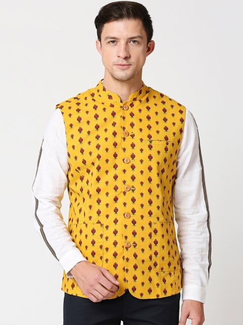 

Bewakoof Men Yellow & Red Printed Pure Cotton Woven Nehru Jacket