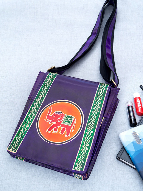 

Golden Peacock Women Purple Leather Structured Hobo Bag