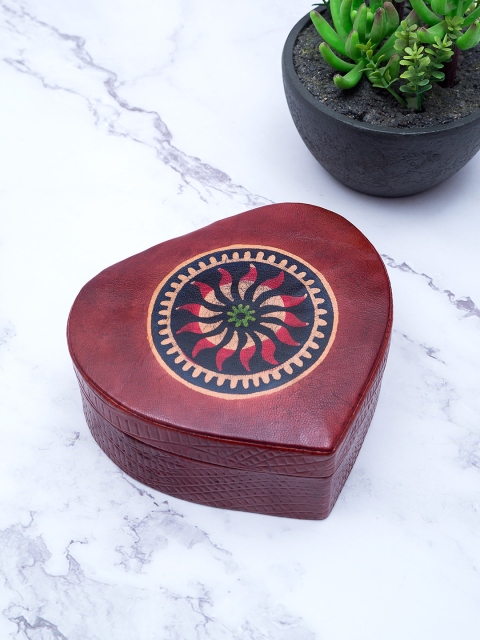 

Golden Peacock Burgundy Printed Heart Shaped Leather Jewellery Organizer Box
