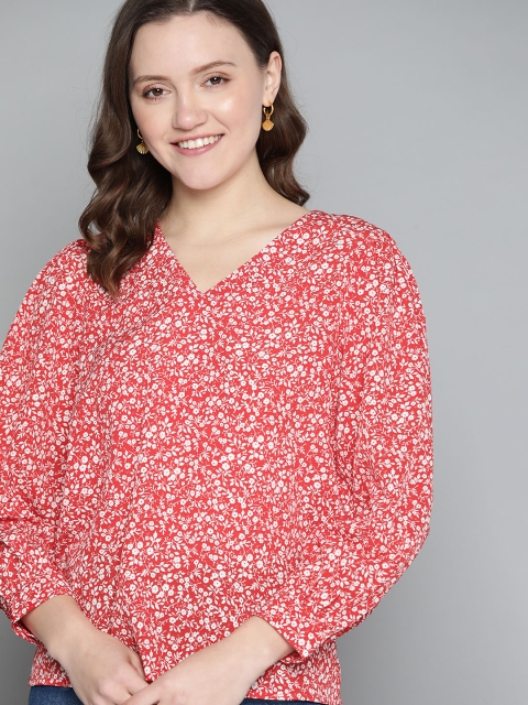 

Mast & Harbour Red & White Floral Print Regular Top