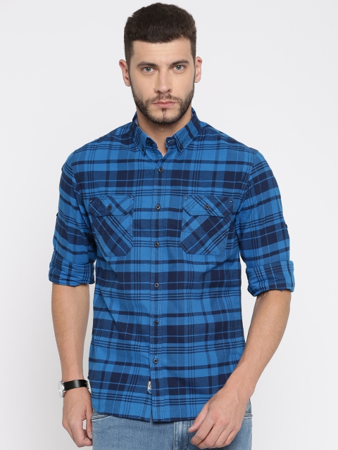 

LOCOMOTIVE Men Navy Blue Regular Fit Checked Casual Shirt
