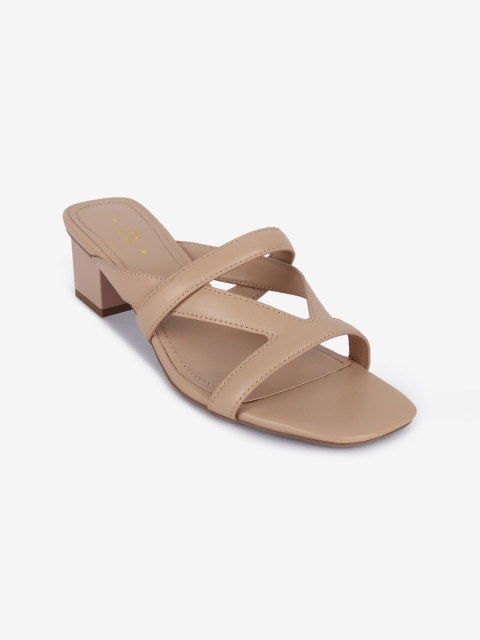 

LYN Beige PU Block Mules