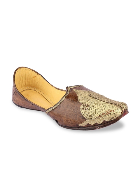 

Hulya Men Brown Premium Genuine Leather Embroidered Mojaris