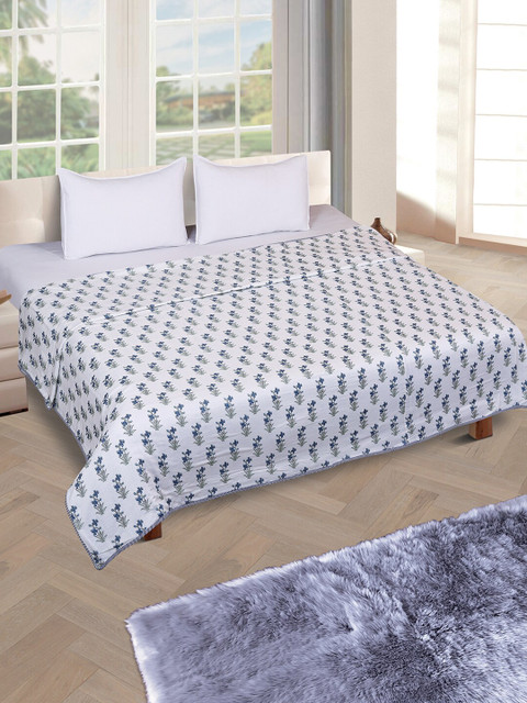 

ROMEE Off White & Blue Ethnic Motifs Cotton AC Room 300 GSM Reversible Double Bed Dohar