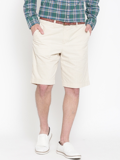 

Tommy Hilfiger Men Beige Custom Fit Checked Shorts