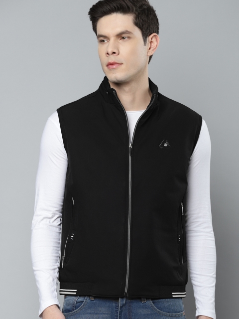 

Fort Collins Men Black Solid Padded Jacket