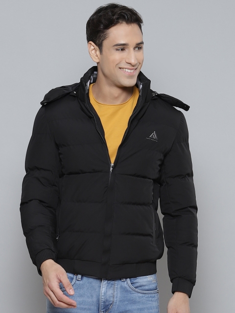 

Fort Collins Men Black Solid Padded Jacket
