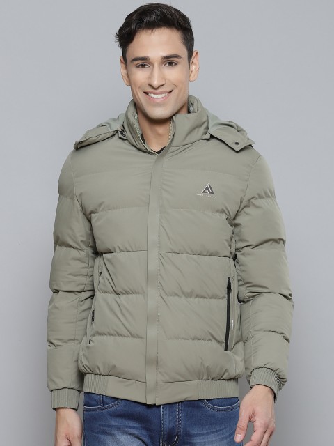 

Fort Collins Men Green Solid Padded Jacket