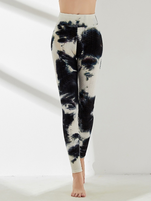 

URBANIC Women Black & White Dyed Cropped Yoga Tights, Off white