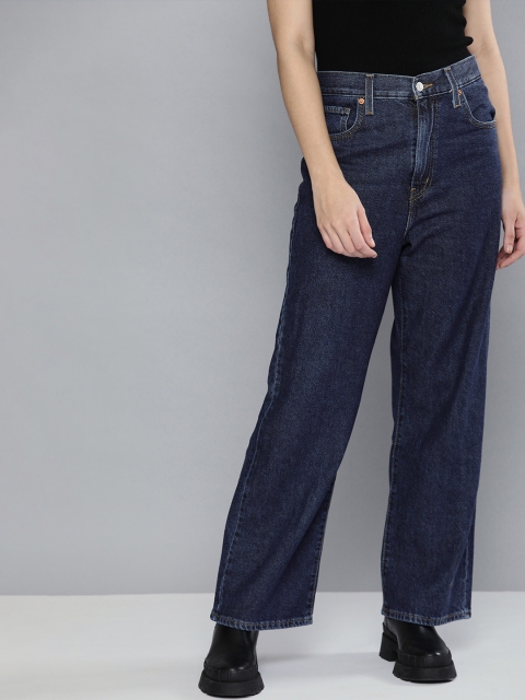 

Levis Women Blue Straight Fit High-Rise Light Fade Jeans