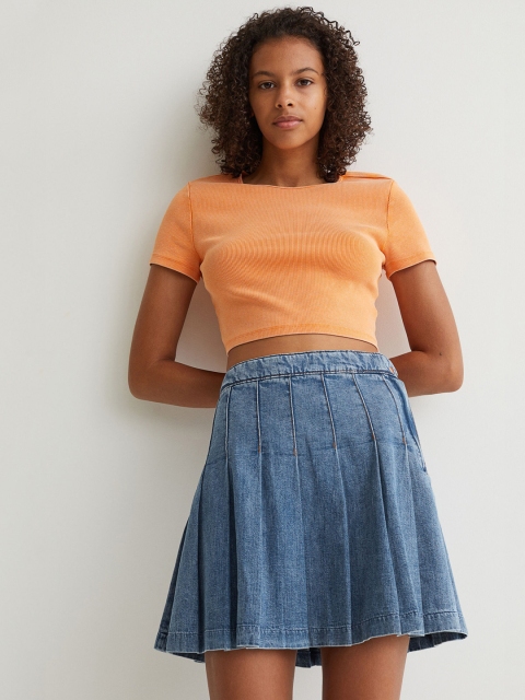 

H&M Women Blue Solid Pleated Denim Skirt