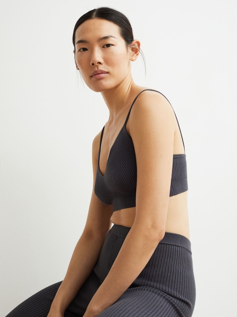 

H&M Women Charcoal Grey Solid Rib-Knit Crop Top