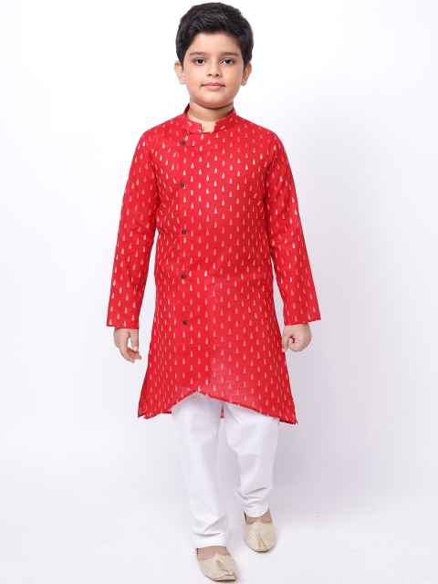 

NAMASKAR Boys Maroon Quirky Thread Work Kurta