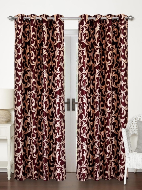 

Molly & Michel Maroon & Beige Set of 2 Floral Door Curtains