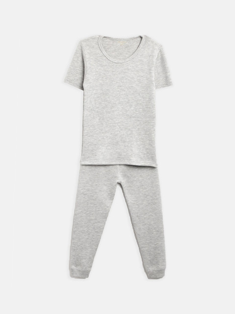 

Kanvin Boys Grey Melange Solid Thermal Set
