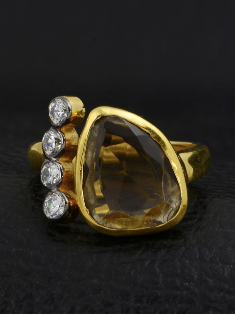 

Silgo Gold-Plated White Stone-Studded Finger Ring