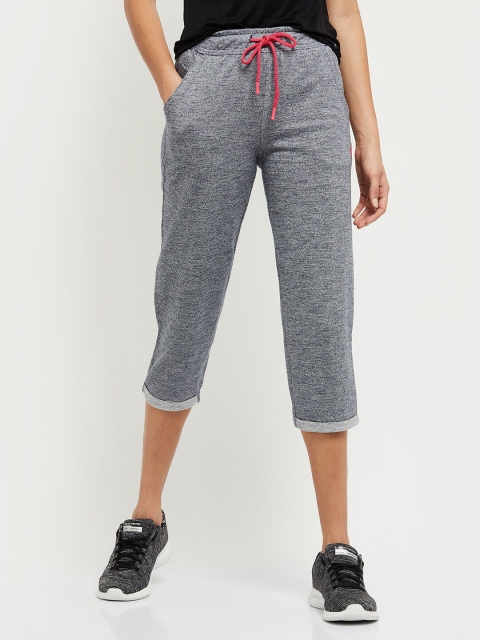 

max Women Blue Capris