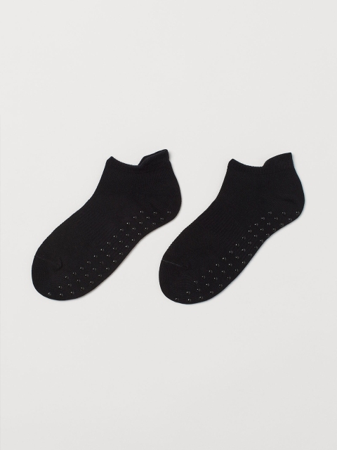 

H&M Women Black 2-Pack Solid Yoga Socks