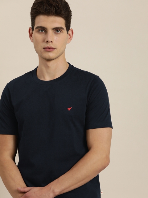 

INVICTUS Men Navy Blue Solid T-shirt